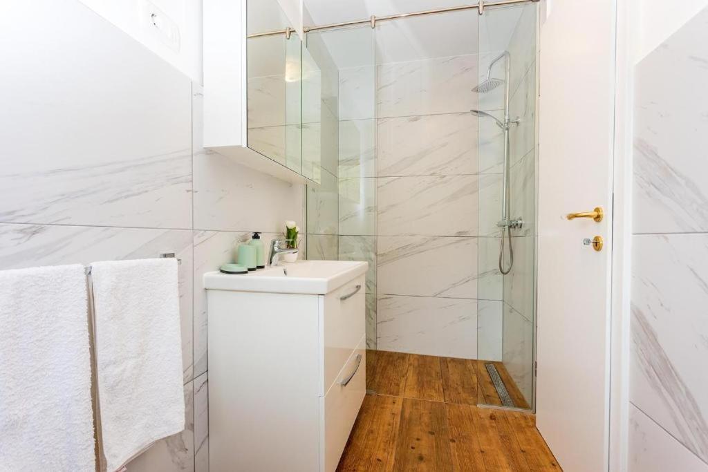 Villa Marietta Equino Donje Sitno Ngoại thất bức ảnh